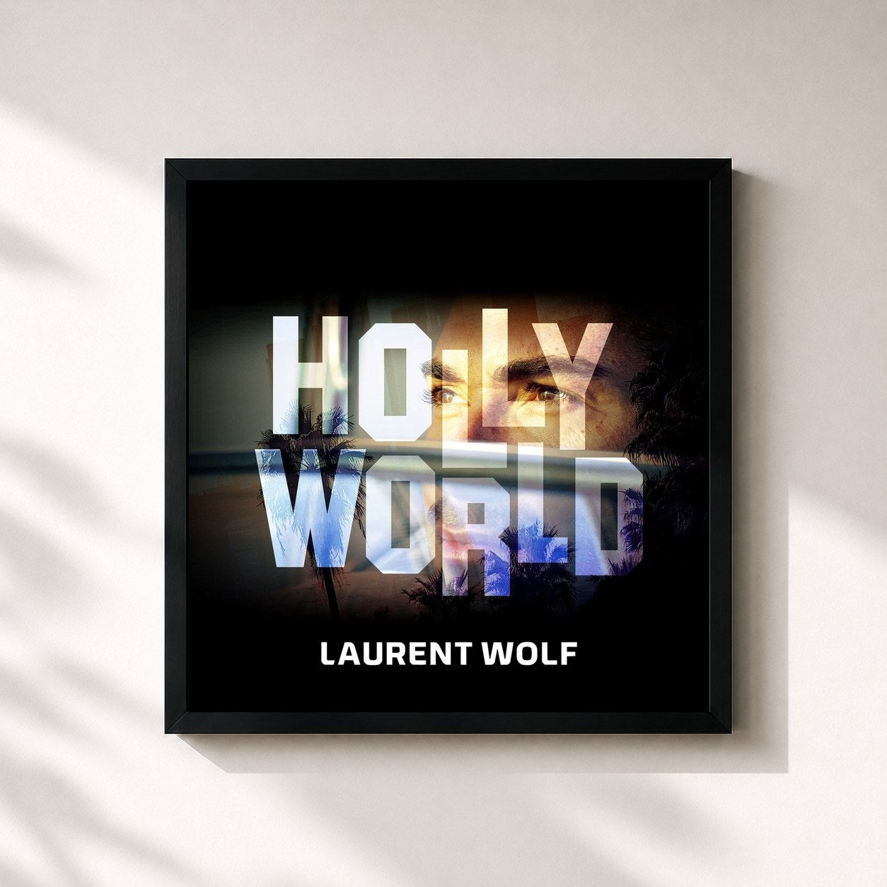 #noir Tableau carré de l'album Hollyworld de Laurent Wolf, cadre noir 32x32 cm