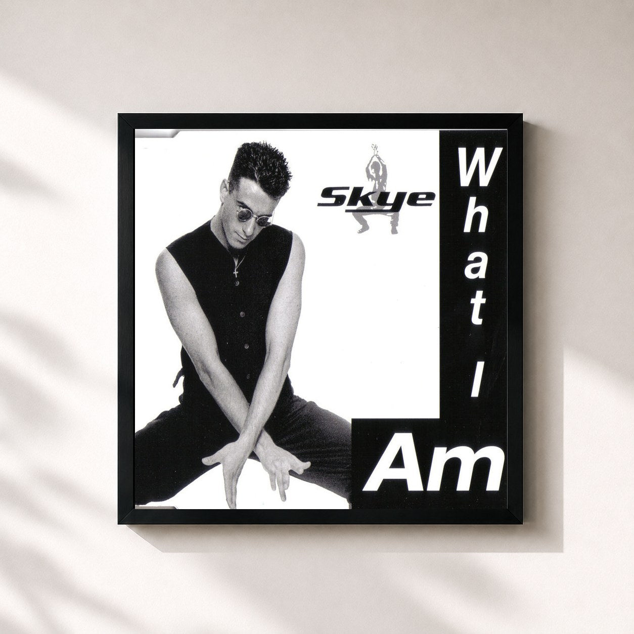 #noir Tableau carré de l'album What I Am de Skye, cadre noir 32x32 cm