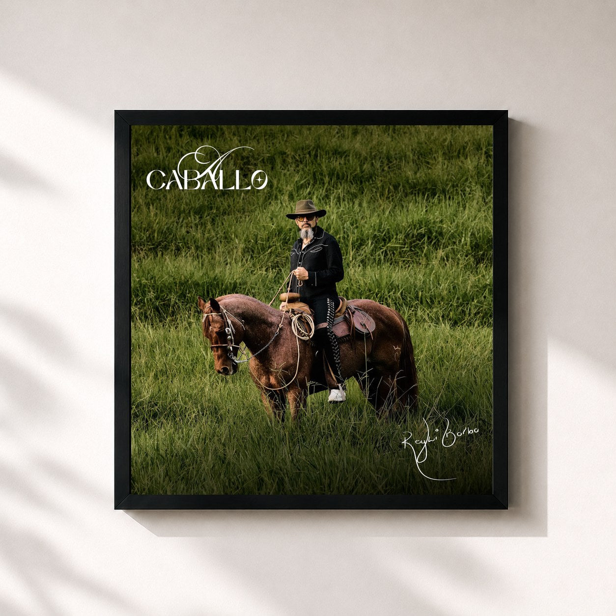 #noir Tableau carré de l'album A Caballo de Reyli Barba, cadre noir 32x32 cm