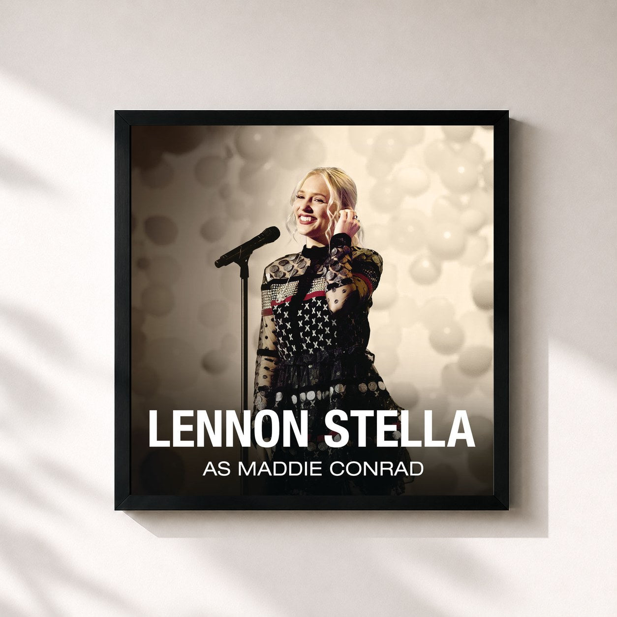 #noir Tableau carré de l'album Lennon Stella As Maddie Conrad de Nashville Cast, cadre noir 32x32 cm