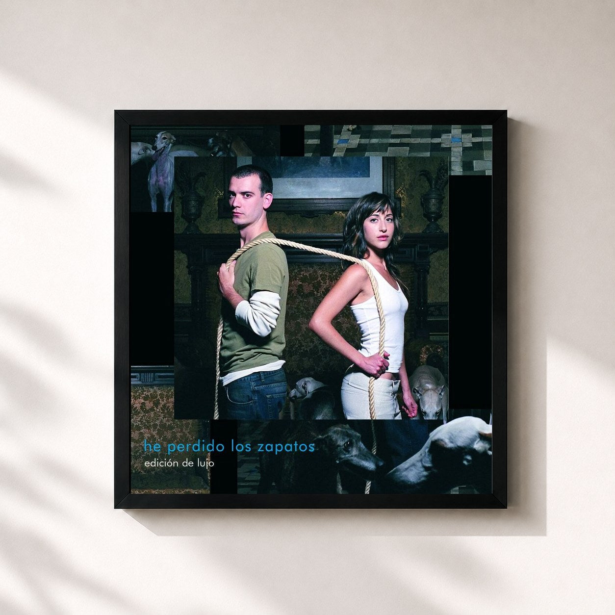 #noir Tableau carré de l'album He Perdido Los Zapatos de Nena Daconte, cadre noir 32x32 cm