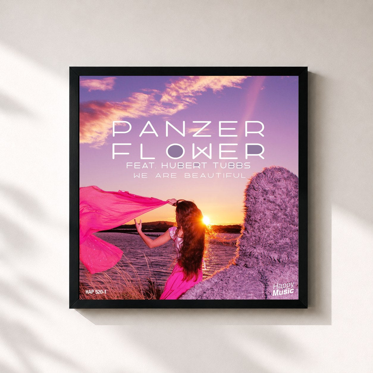 #noir Tableau carré de l'album We Are Beautiful - EP de Panzer Flower, cadre noir 32x32 cm