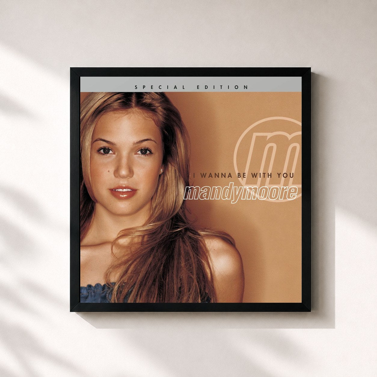 #noir Tableau carré de l'album I Wanna Be With You de Mandy Moore, cadre noir 32x32 cm