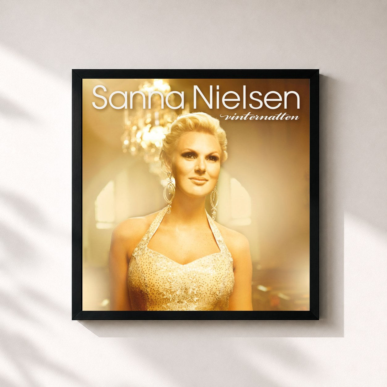#noir Tableau carré de l'album Vinternatten de Sanna Nielsen, cadre noir 32x32 cm