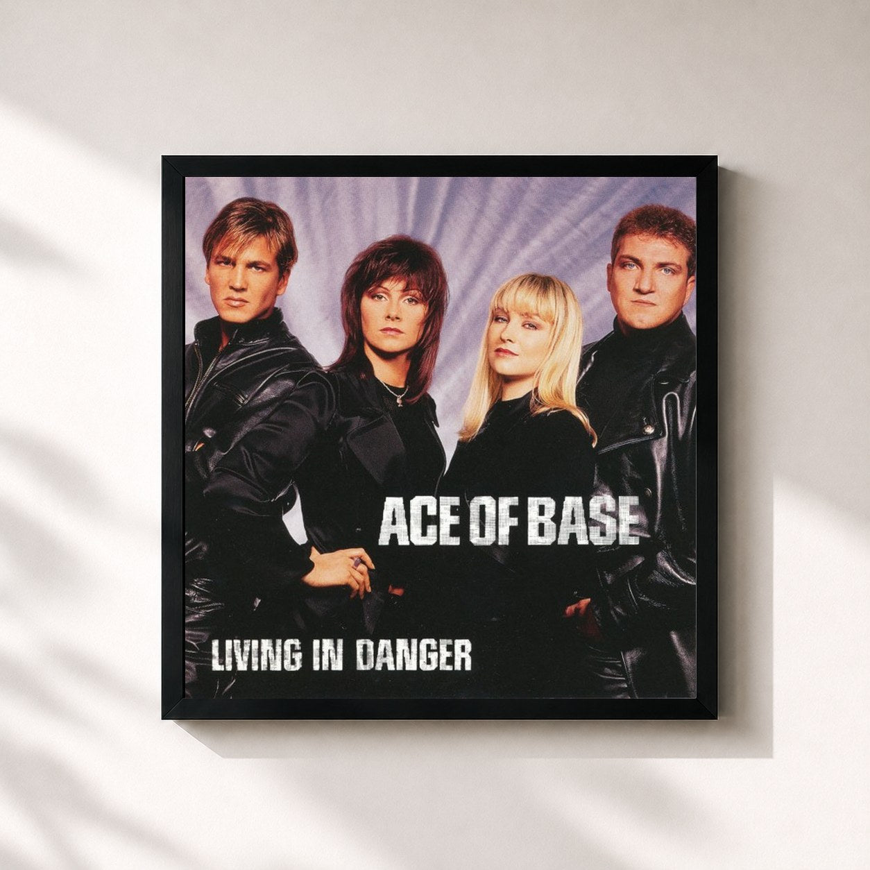 #noir Tableau carré de l'album Living in Danger (The Remixes) de Ace of Base, cadre noir 32x32 cm