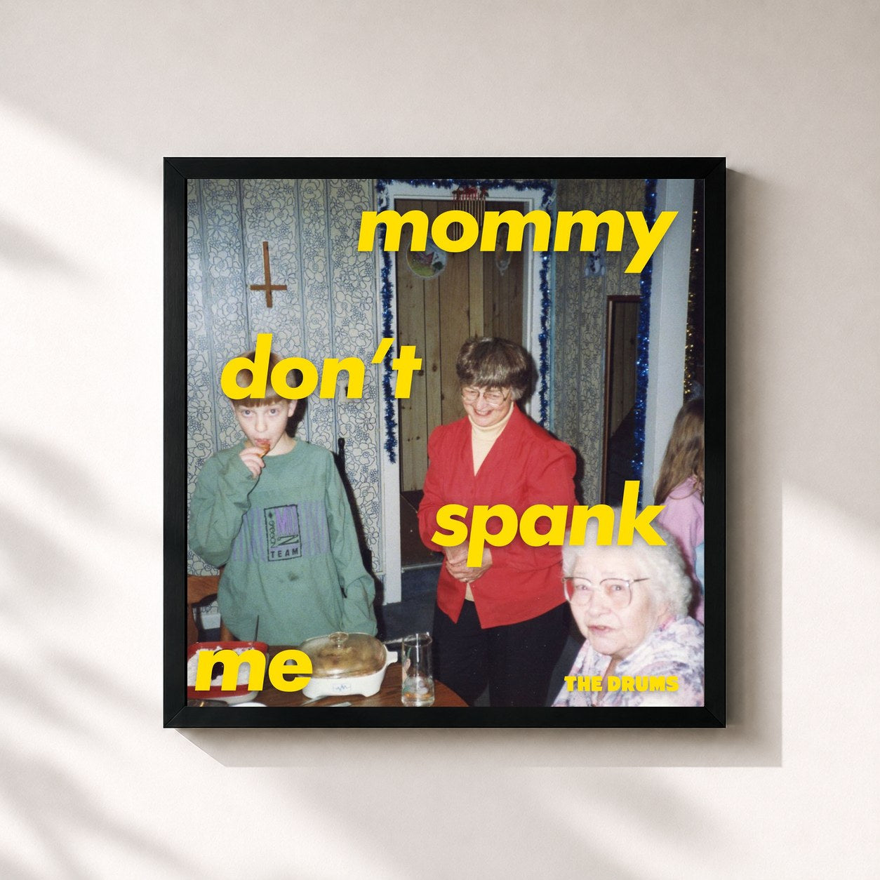 #noir Tableau carré de l'album MOMMY DON'T SPANK ME de The Drums, cadre noir 32x32 cm