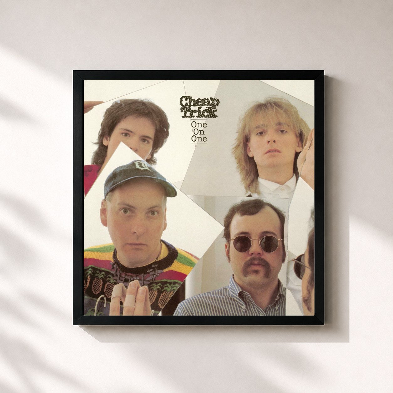 #noir Tableau carré de l'album One On One de Cheap Trick, cadre noir 32x32 cm