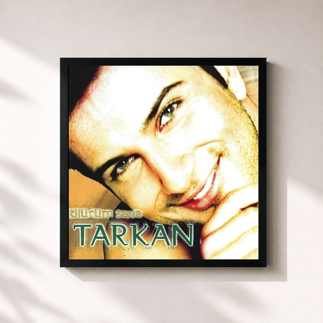 #noir Tableau carré de l'album Ölürüm Sana de Tarkan, cadre noir 32x32 cm