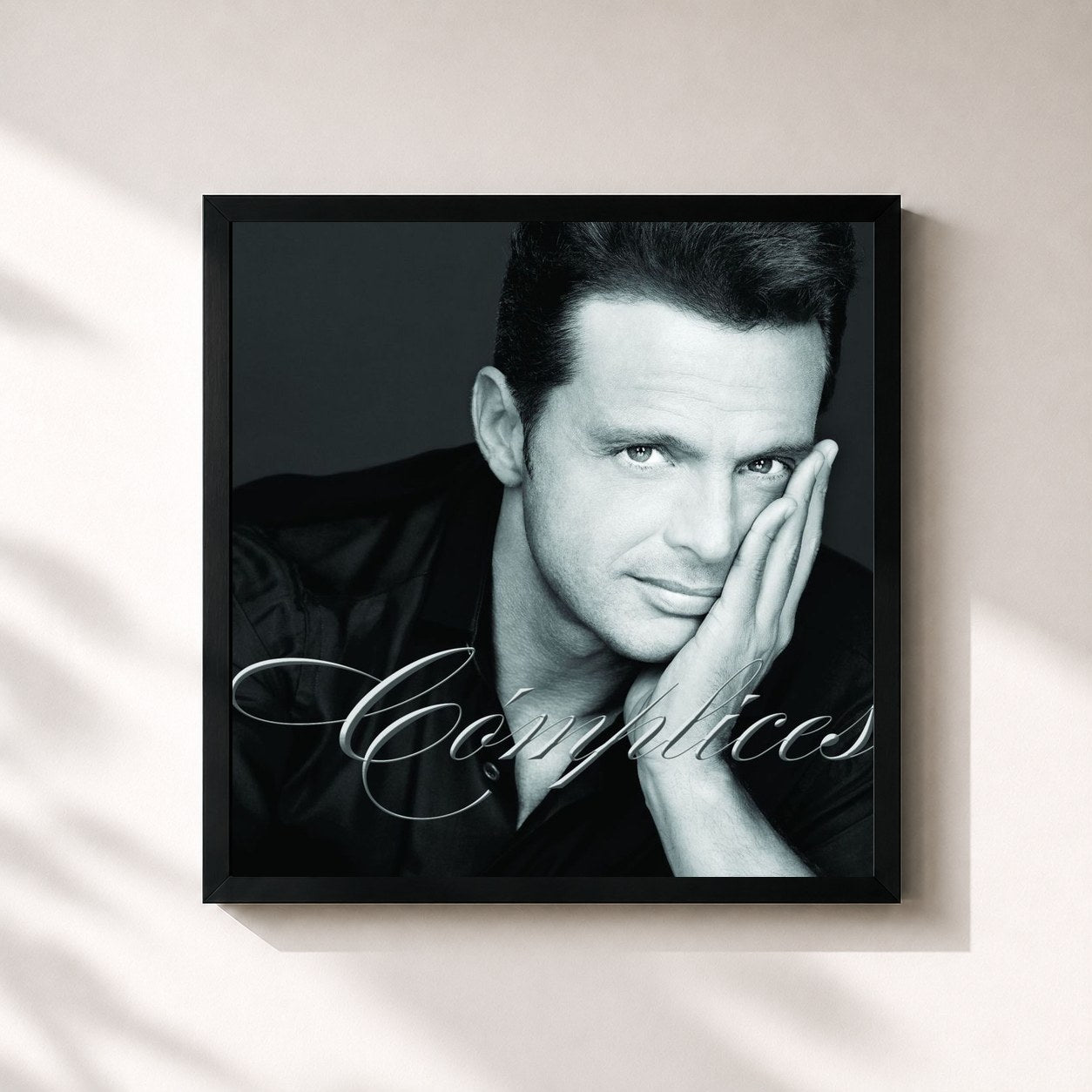 #noir Tableau carré de l'album Cómplices de Luis Miguel, cadre noir 32x32 cm