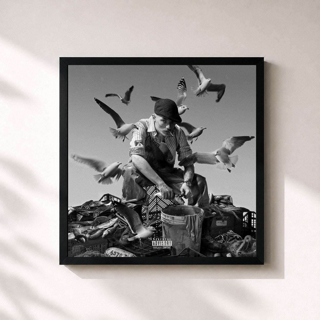 #noir Tableau carré de l'album SKUGNIZZO de Nicola Siciliano, cadre noir 32x32 cm
