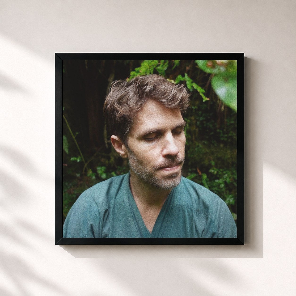 #noir Tableau carré de l'album i can't control my head de Lo-Fang, cadre noir 32x32 cm