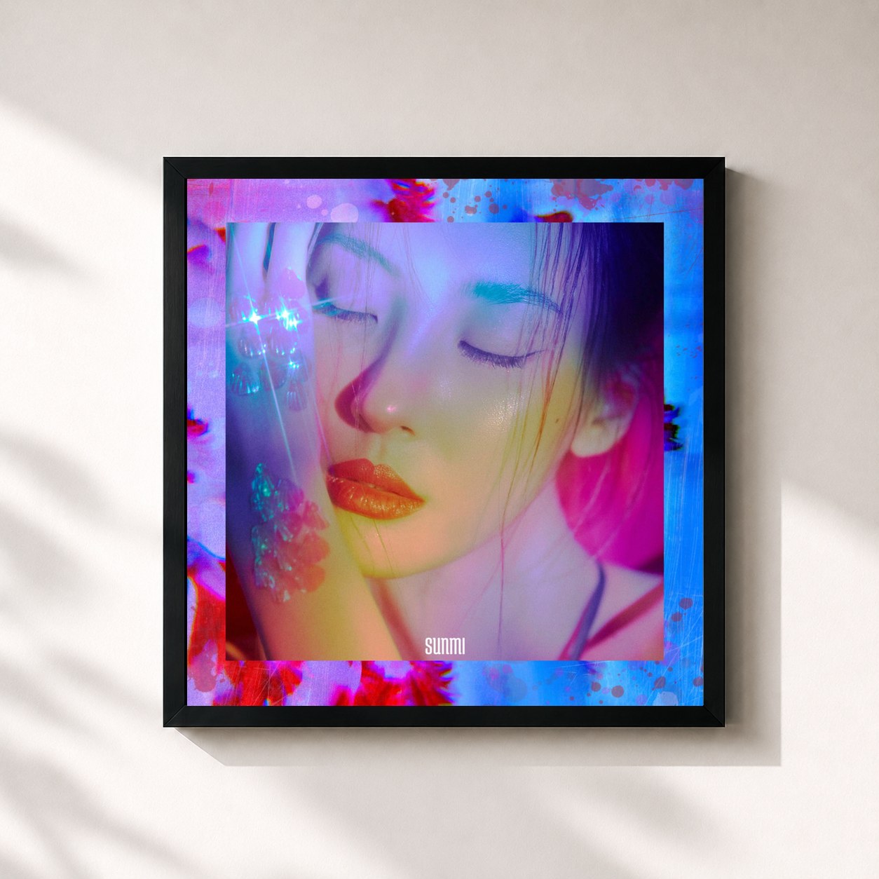 #noir Tableau carré de l'album WARNING de SUNMI, cadre noir 32x32 cm
