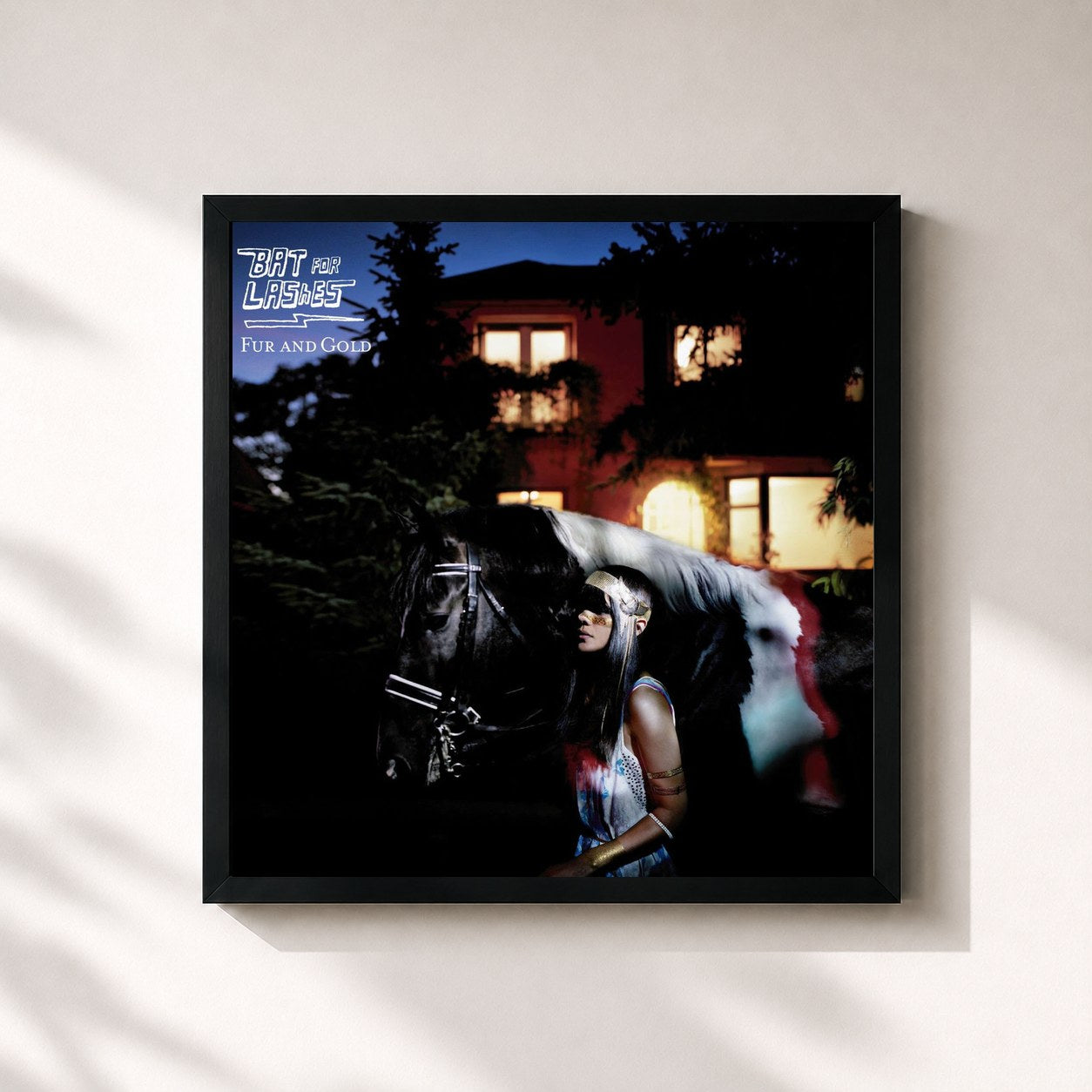 #noir Tableau carré de l'album Fur and Gold de Bat for Lashes, cadre noir 32x32 cm