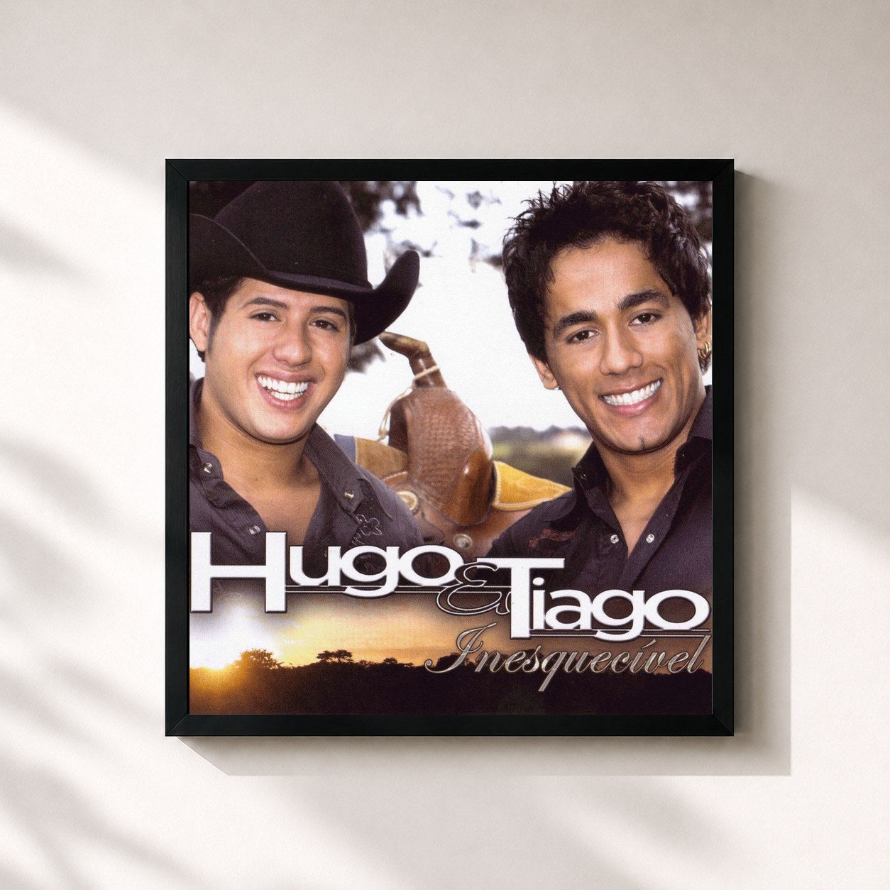 #noir Tableau carré de l'album Inesquecível de Hugo & Tiago, cadre noir 32x32 cm