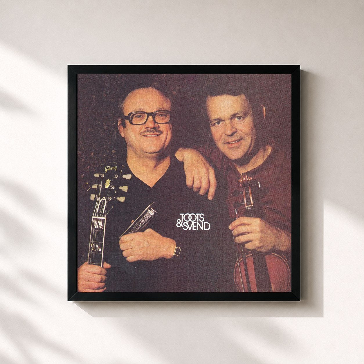 #noir Tableau carré de l'album Toots & Svend de Toots Thielemans, cadre noir 32x32 cm