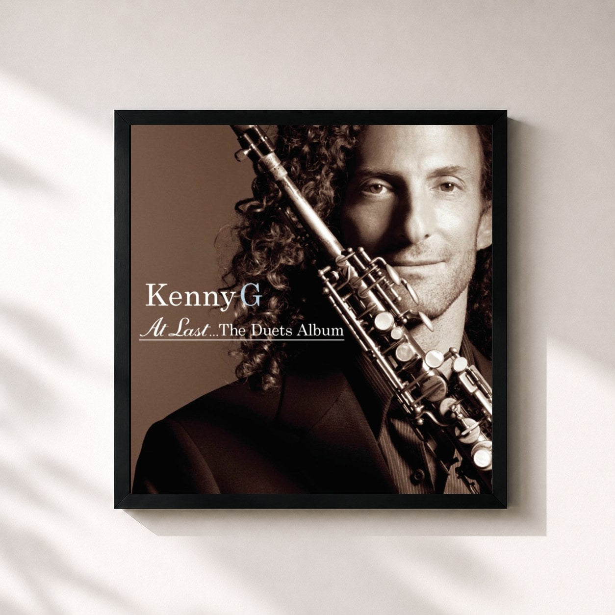 #noir Tableau carré de l'album At Last... The Duets Album de Kenny G, cadre noir 32x32 cm