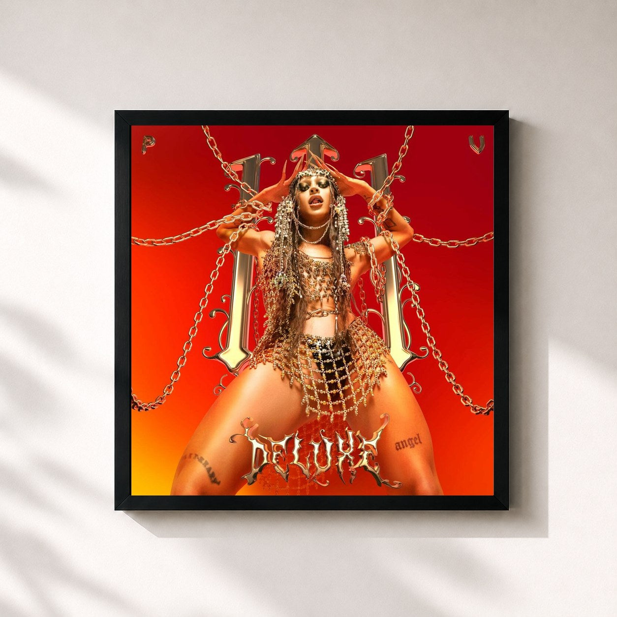 #noir Tableau carré de l'album 111 DELUXE de Pabllo Vittar, cadre noir 32x32 cm