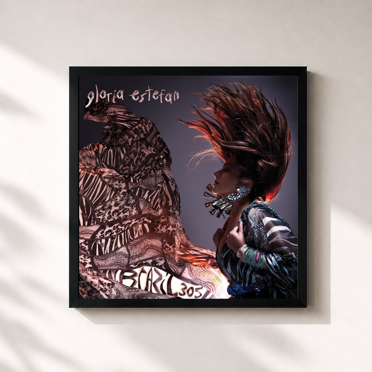 #noir Tableau carré de l'album BRAZIL305 de Gloria Estefan, cadre noir 32x32 cm