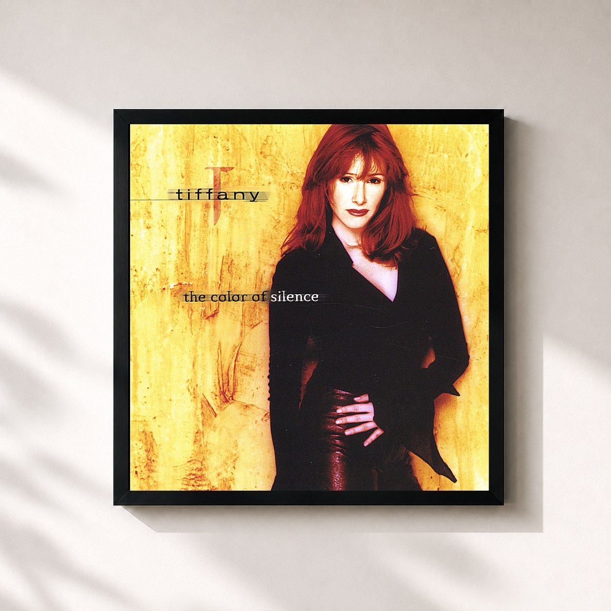 #noir Tableau carré de l'album The Color Of Silence de Tiffany, cadre noir 32x32 cm