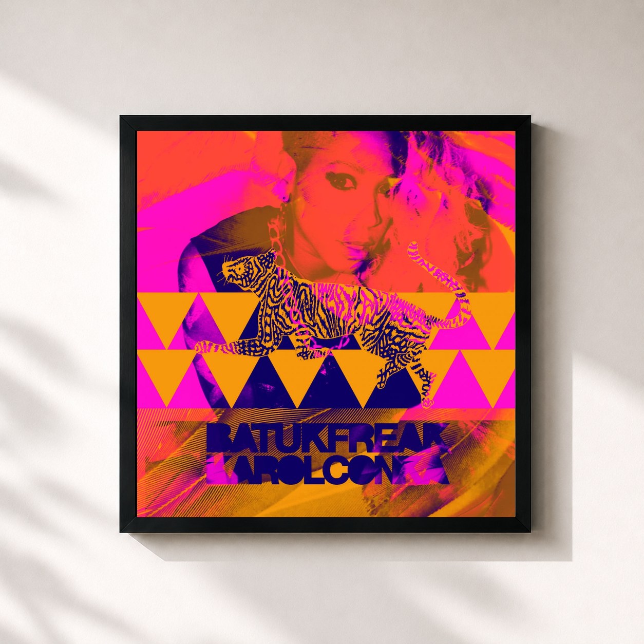 #noir Tableau carré de l'album Batuk Freak de Karol Conká, cadre noir 32x32 cm
