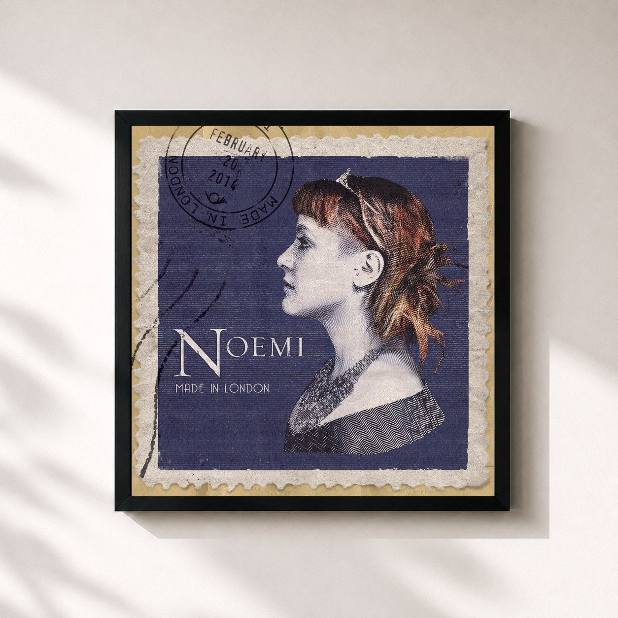 #noir Tableau carré de l'album Made in London de Noemi, cadre noir 32x32 cm