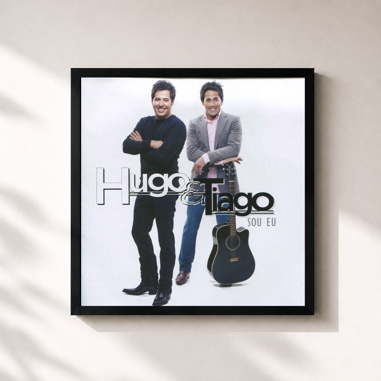 #noir Tableau carré de l'album Sou Eu de Hugo & Tiago, cadre noir 32x32 cm