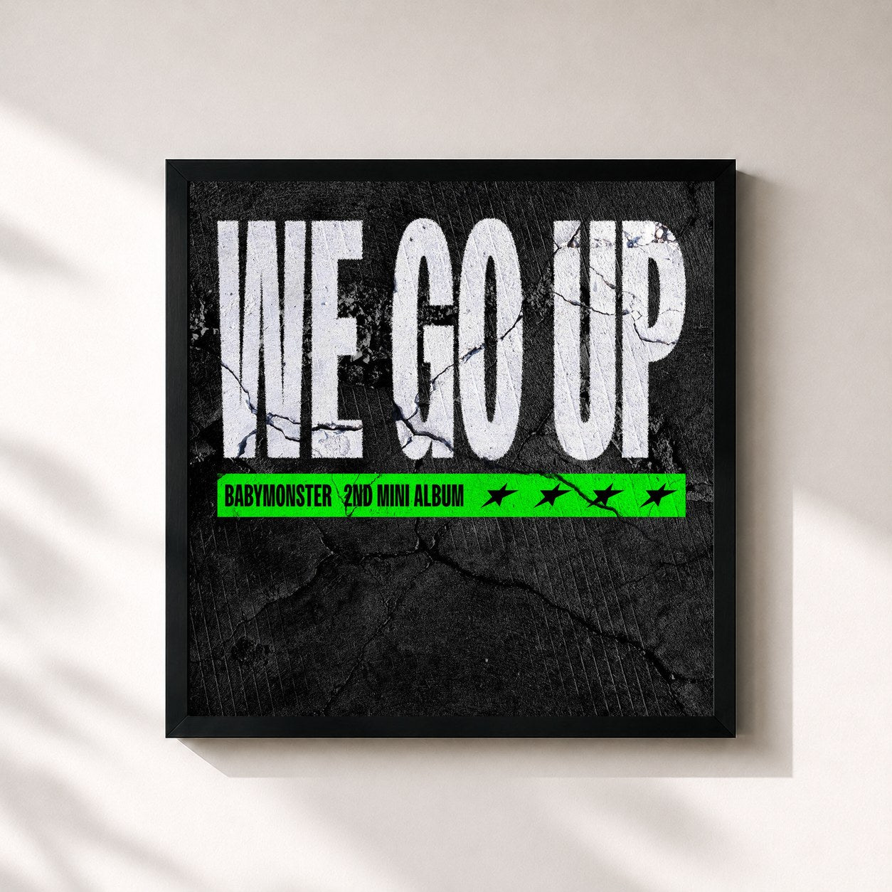 #noir Tableau carré de l'album WE GO UP de BABYMONSTER, cadre noir 32x32 cm
