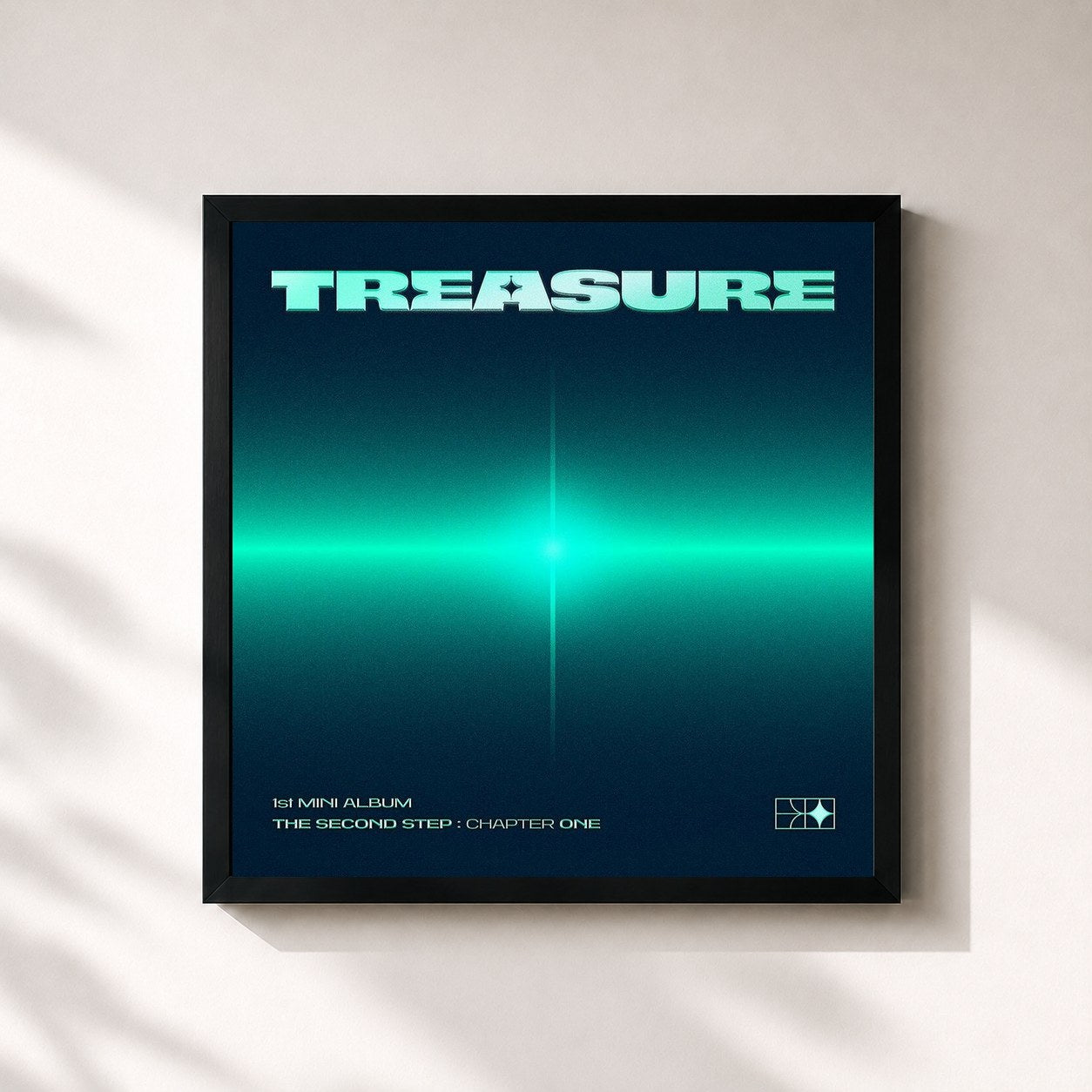 #noir Tableau carré de l'album THE SECOND STEP : CHAPTER ONE de TREASURE, cadre noir 32x32 cm