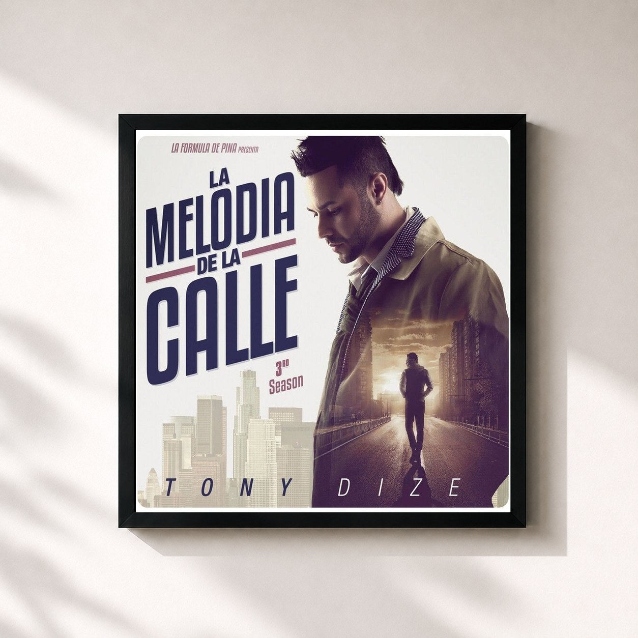 #noir Tableau carré de l'album La Melodía de la Calle, 3rd Season de Tony Dize, cadre noir 32x32 cm