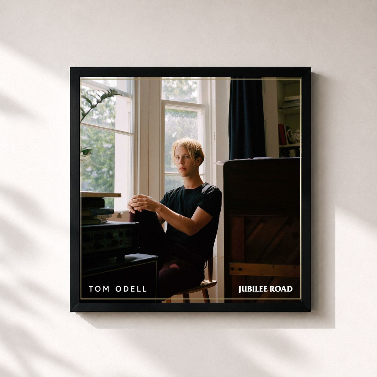 #noir Tableau carré de l'album Jubilee Road (Expanded Edition) de Tom Odell, cadre noir 32x32 cm