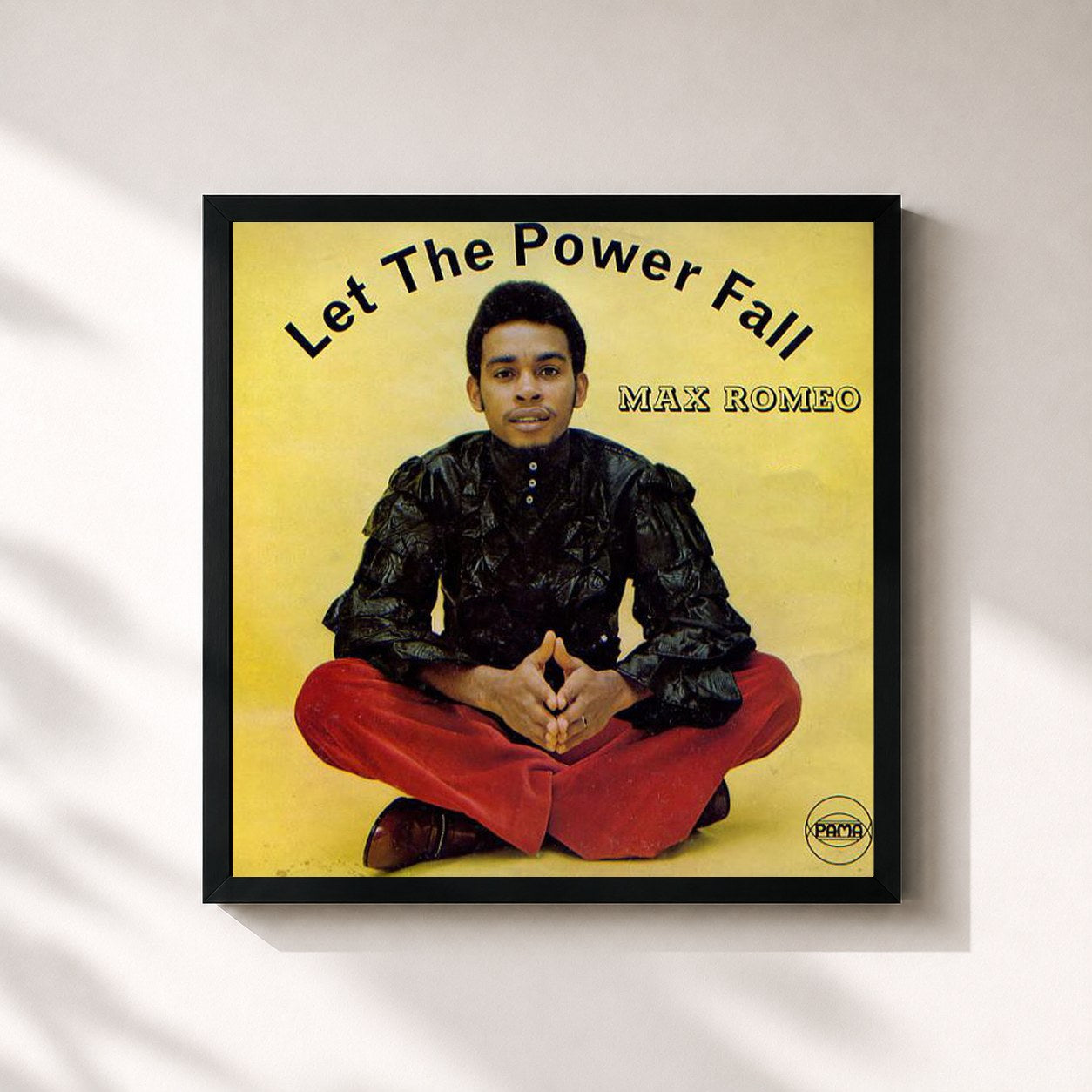 #noir Tableau carré de l'album Let The Power Fall de Max Romeo, cadre noir 32x32 cm