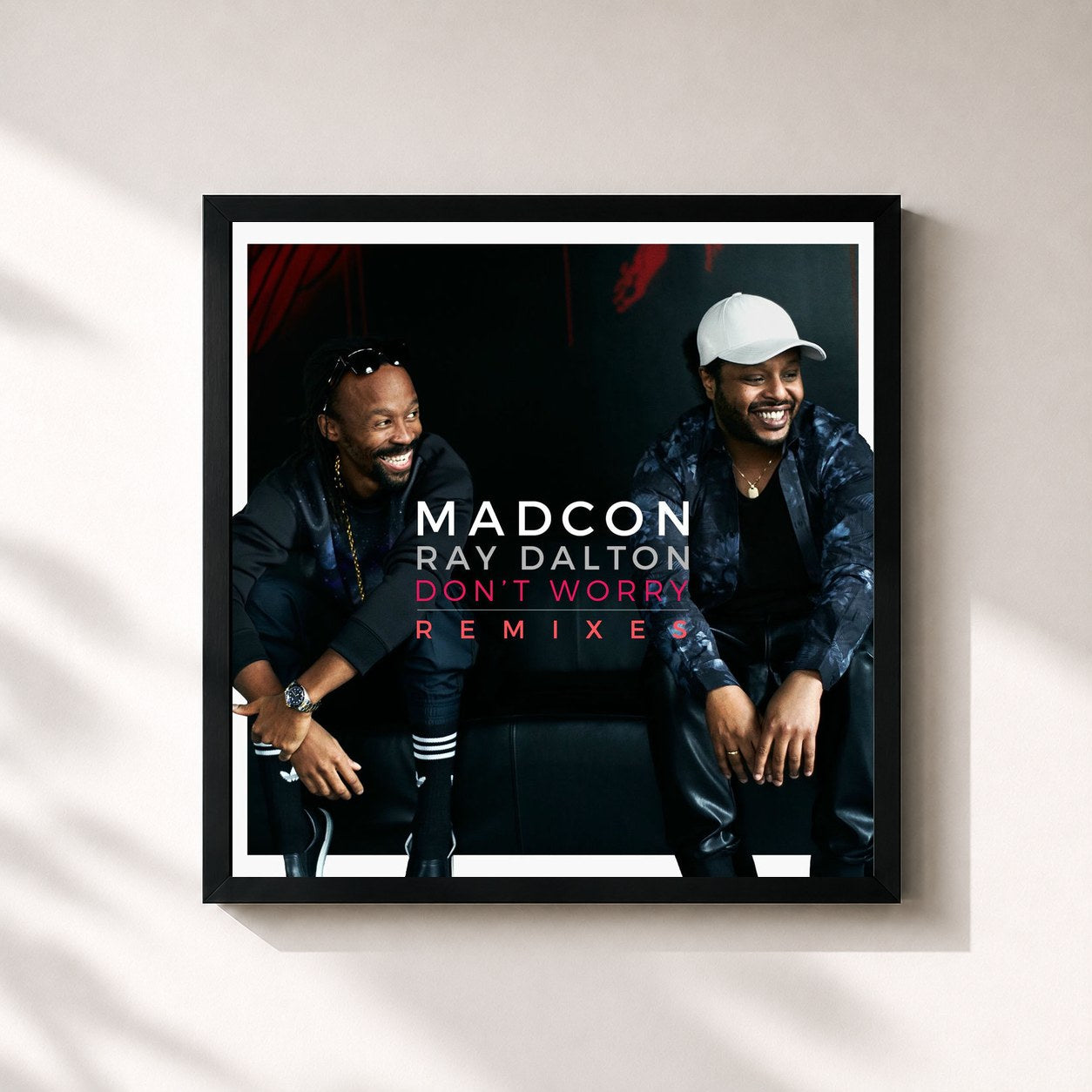 #noir Tableau carré de l'album Don't Worry (feat. Ray Dalton) (Remixes) de Madcon, cadre noir 32x32 cm