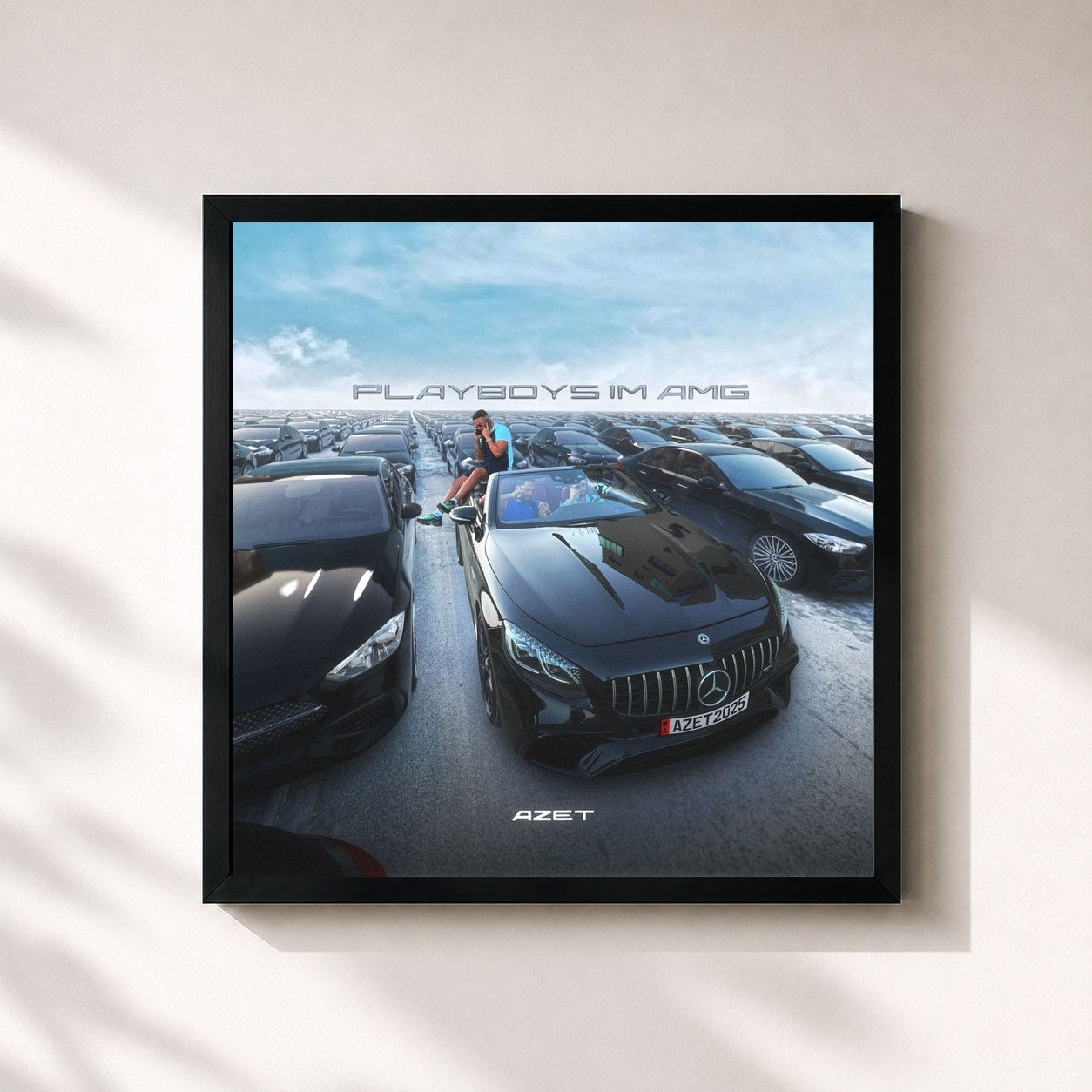 #noir Tableau carré de l'album Playboys im AMG de Azet, cadre noir 32x32 cm