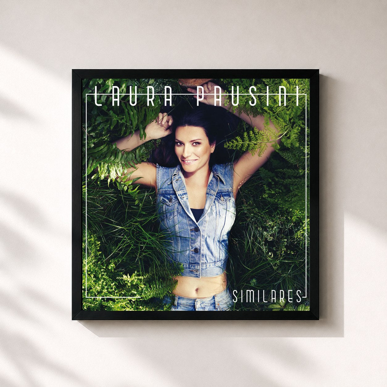 #noir Tableau carré de l'album Similares de Laura Pausini, cadre noir 32x32 cm