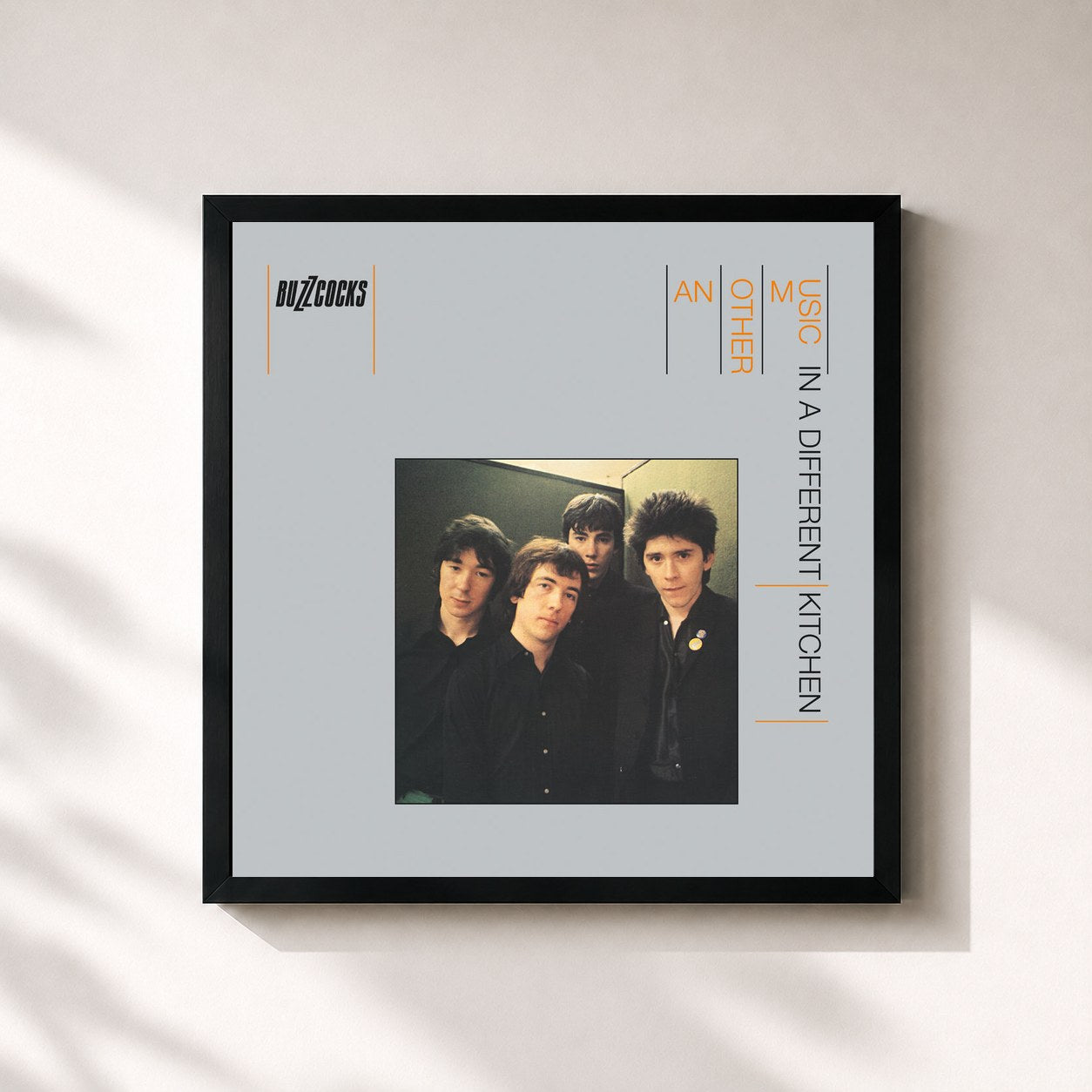 #noir Tableau carré de l'album Another Music In A Different Kitchen (2018 Remastered Version) de Buzzcocks, cadre noir 32x32 cm
