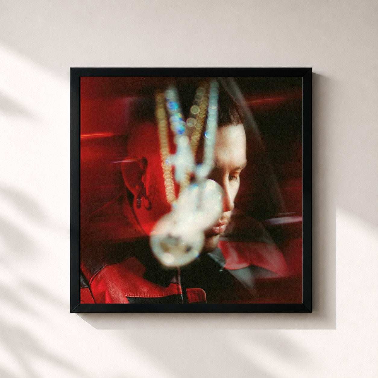 #noir Tableau carré de l'album JONES de Vegas Jones, cadre noir 32x32 cm
