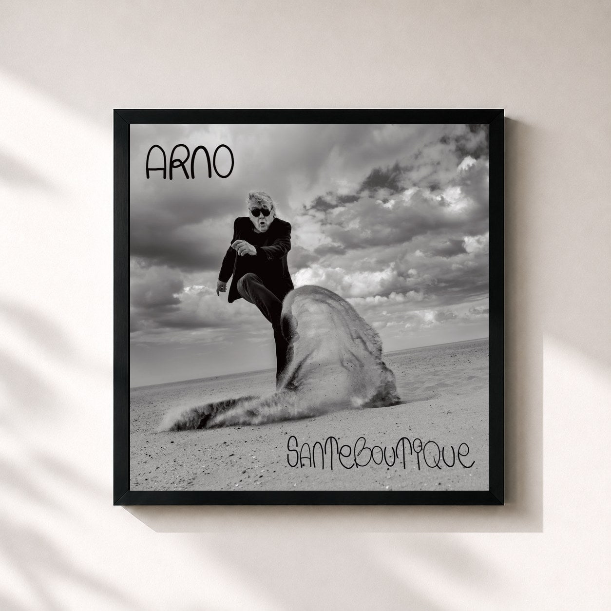 #noir Tableau carré de l'album Santeboutique de Arno, cadre noir 32x32 cm