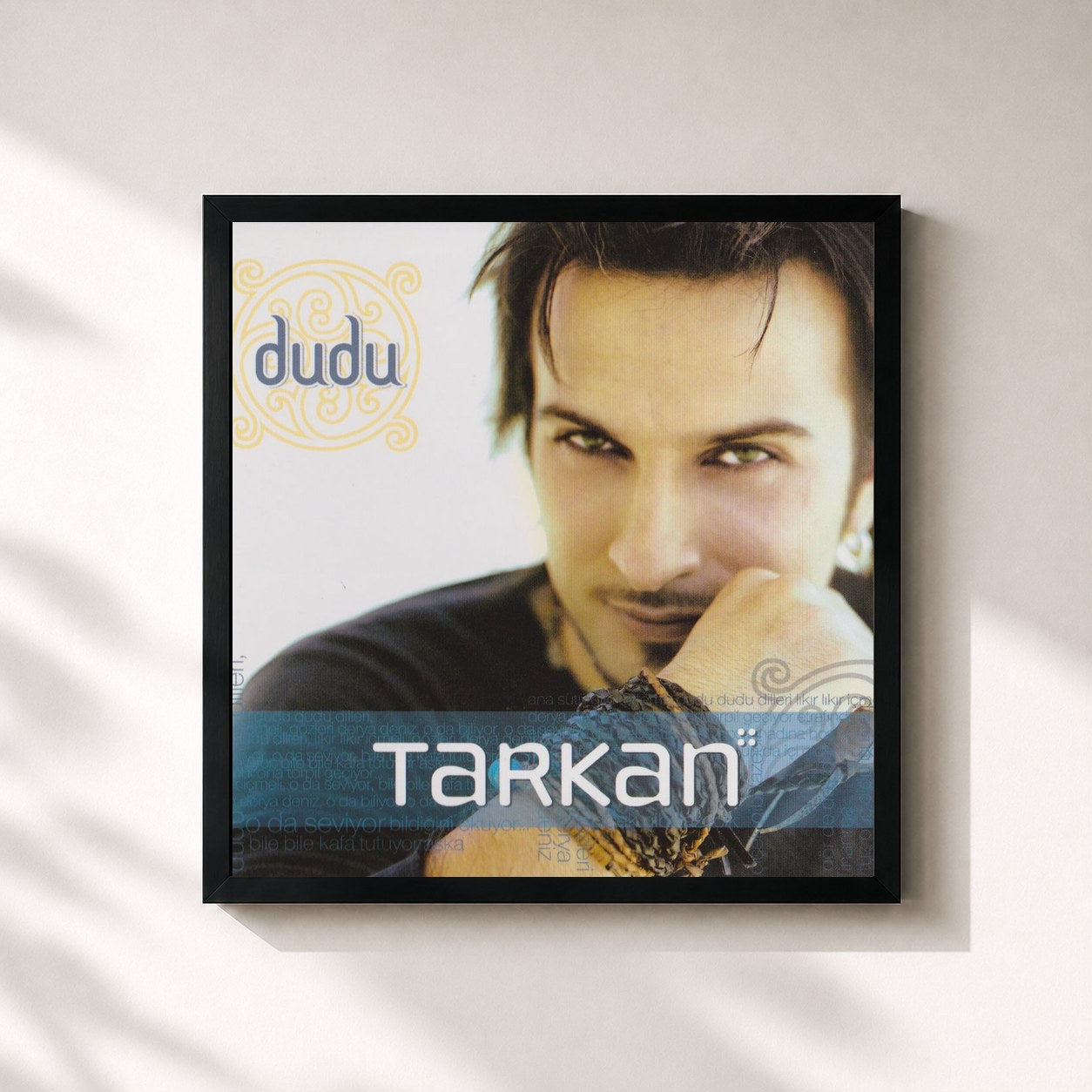 #noir Tableau carré de l'album Dudu de Tarkan, cadre noir 32x32 cm