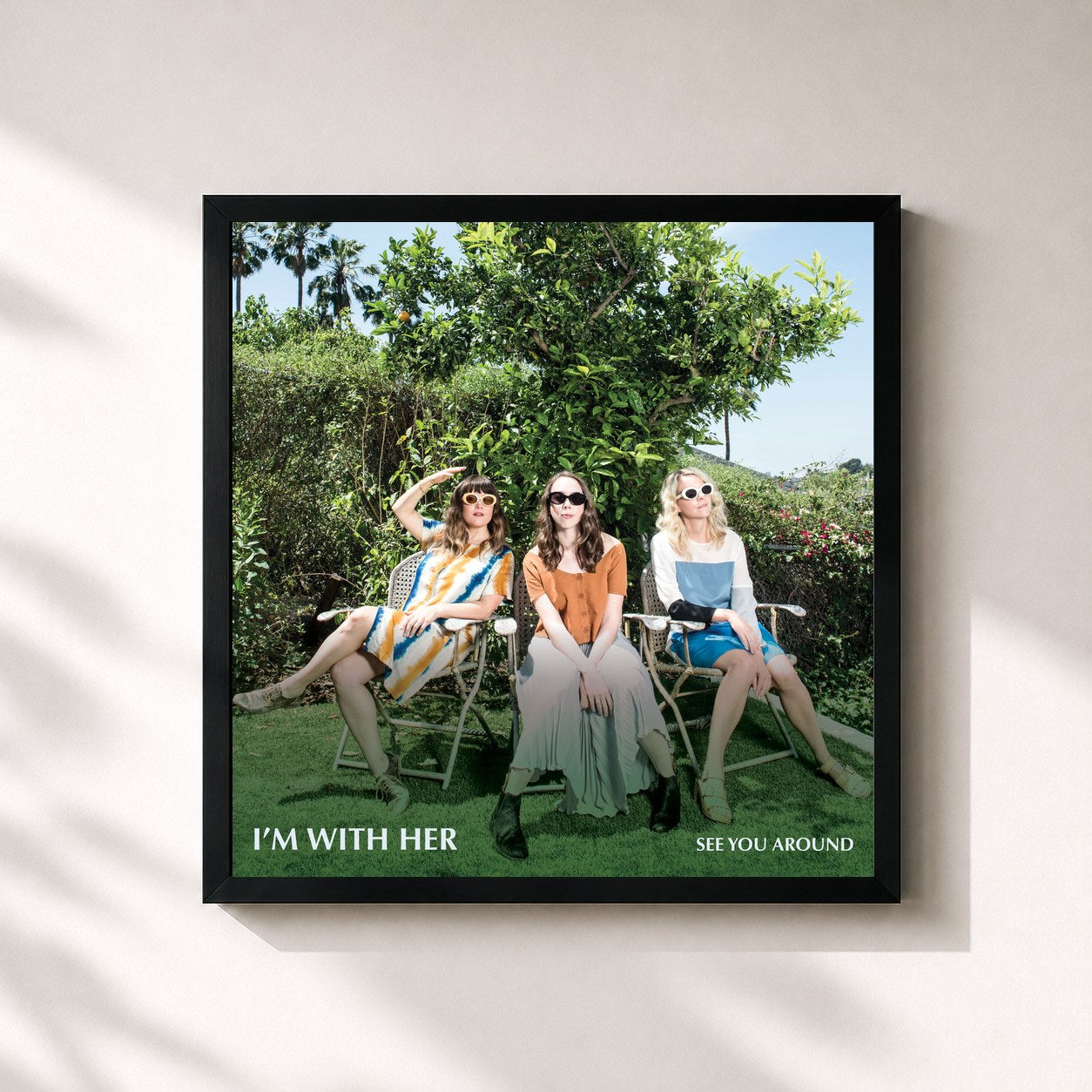 #noir Tableau carré de l'album See You Around de I’m With Her, cadre noir 32x32 cm