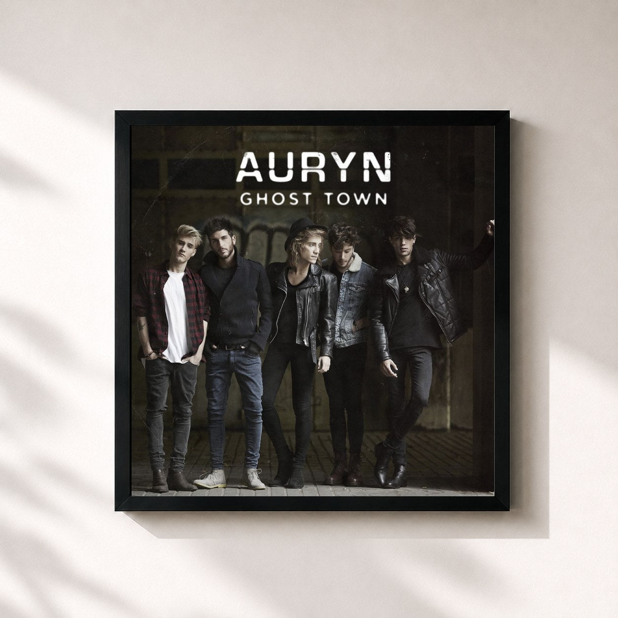 #noir Tableau carré de l'album Ghost Town de Auryn, cadre noir 32x32 cm