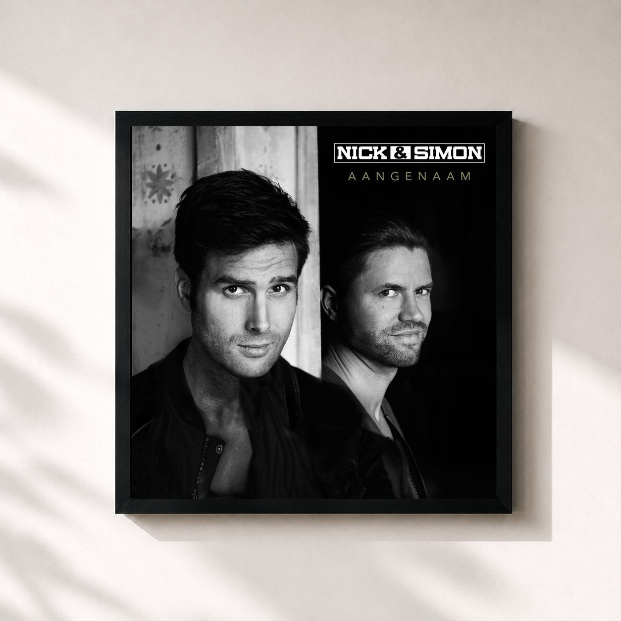 #noir Tableau carré de l'album Aangenaam (Deluxe Version) de Nick & Simon, cadre noir 32x32 cm