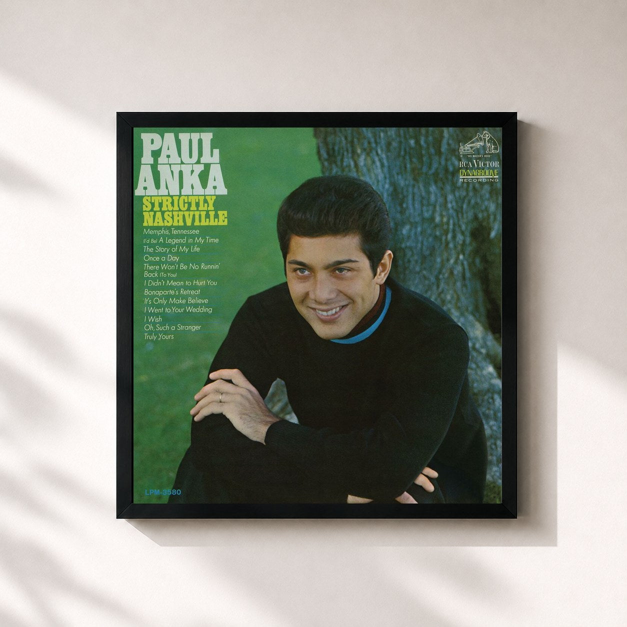#noir Tableau carré de l'album Strictly Nashville de Paul Anka, cadre noir 32x32 cm