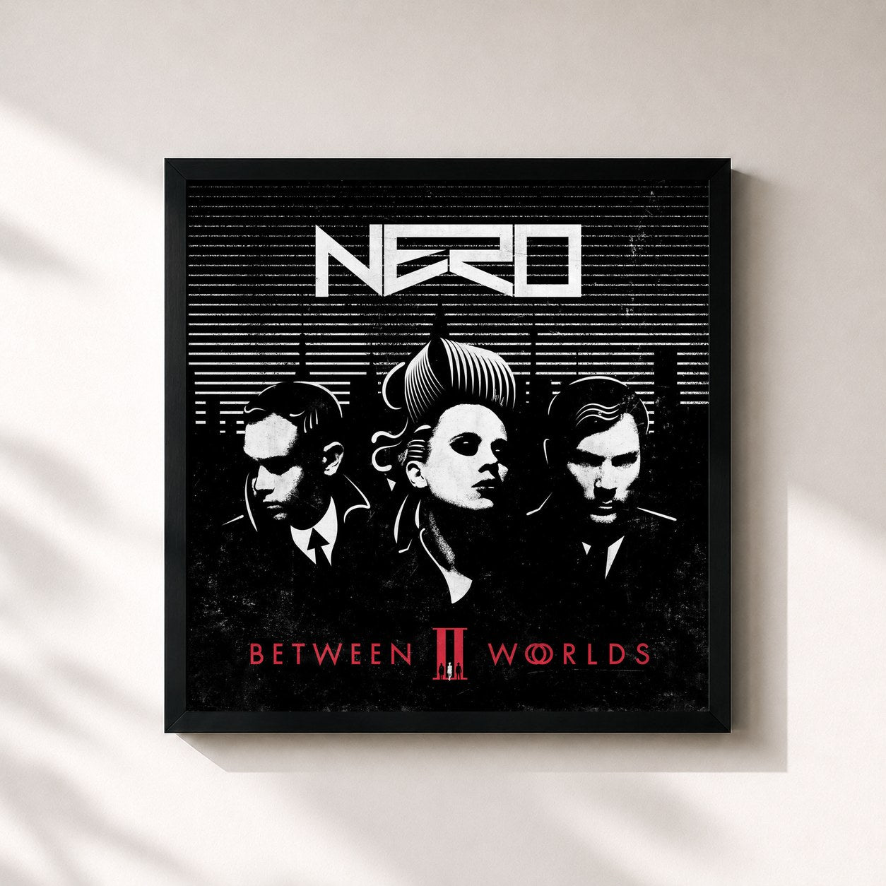 #noir Tableau carré de l'album Between II Worlds de Nero, cadre noir 32x32 cm