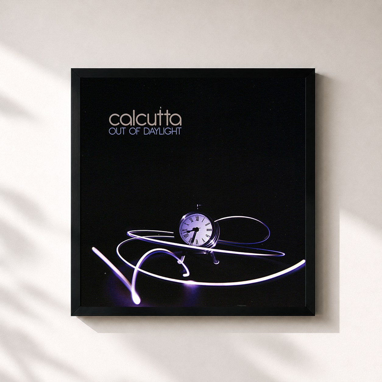 #noir Tableau carré de l'album Out of Daylight de Calcutta, cadre noir 32x32 cm