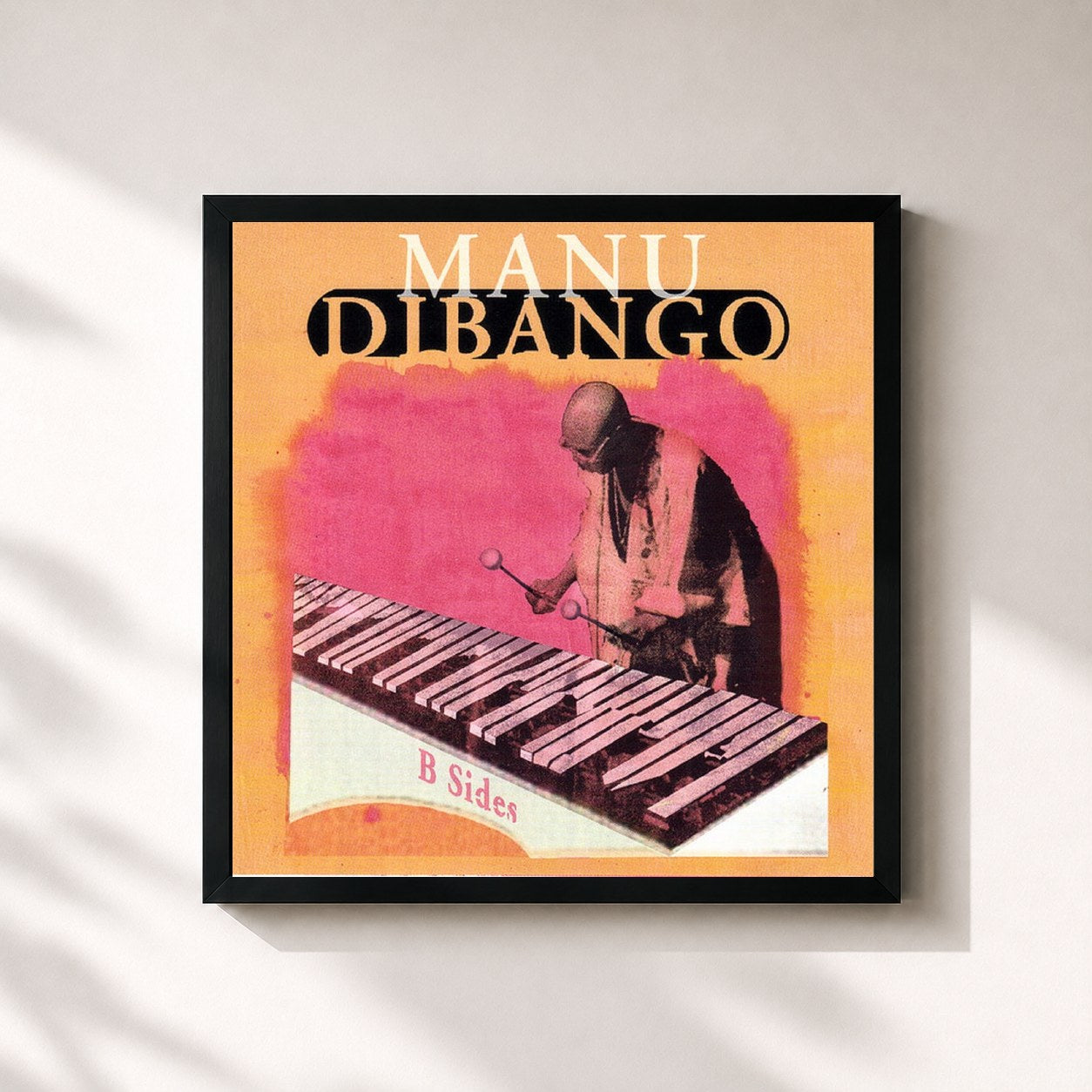 #noir Tableau carré de l'album B Sides de Manu Dibango, cadre noir 32x32 cm