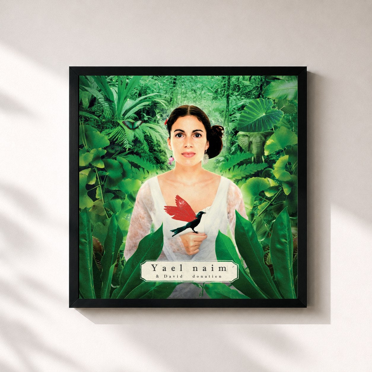 #noir Tableau carré de l'album She Was a Boy de Yael Naim, cadre noir 32x32 cm