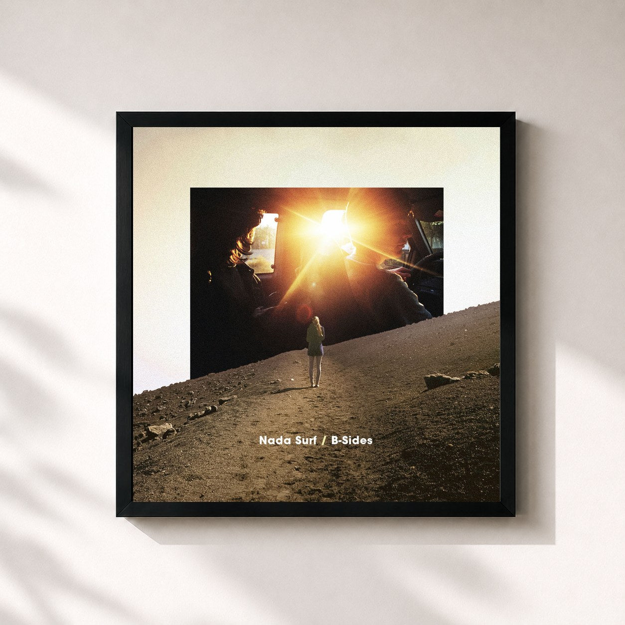 #noir Tableau carré de l'album B-Sides de Nada Surf, cadre noir 32x32 cm