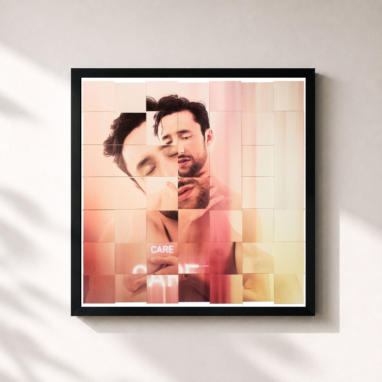 #noir Tableau carré de l'album Care de How to dress well, cadre noir 32x32 cm