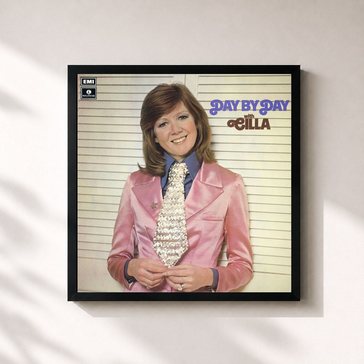 #noir Tableau carré de l'album Day by Day With Cilla de Cilla Black, cadre noir 32x32 cm
