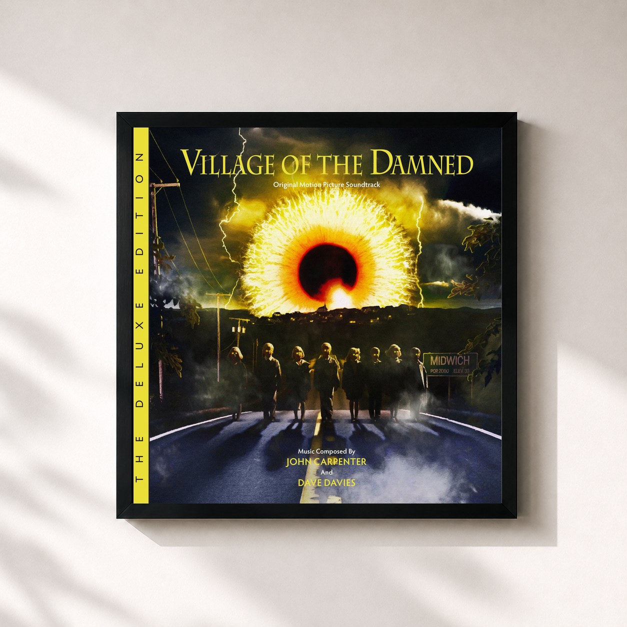 #noir Tableau carré de l'album Village Of The Damned (Original Motion Picture Soundtrack / Deluxe Edition) de John Carpenter, cadre noir 32x32 cm